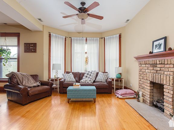 3rd image of 2722 N Monticello Ave #2
