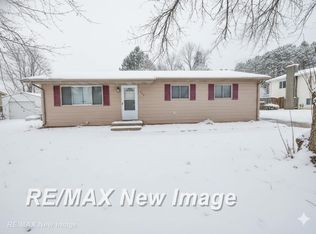 355 N Water St, Pinconning, MI 48650