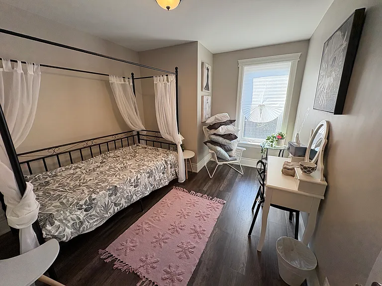 691 Wilson St — Photo 13