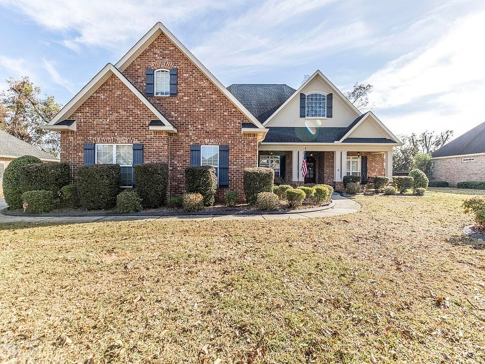1st image of 302 Taylor Elaine Dr