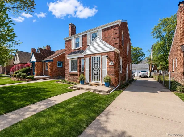 5936 Hillcrest St, Detroit, MI 48236