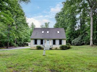 935 Stewarts Rd, Lanexa, VA 23089