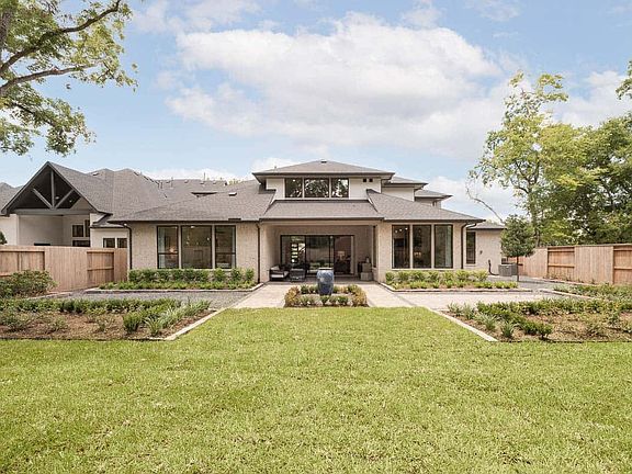 Representative Only Verona plan Backyard