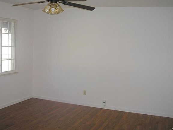 4th image of 4022 San Fernando Ln