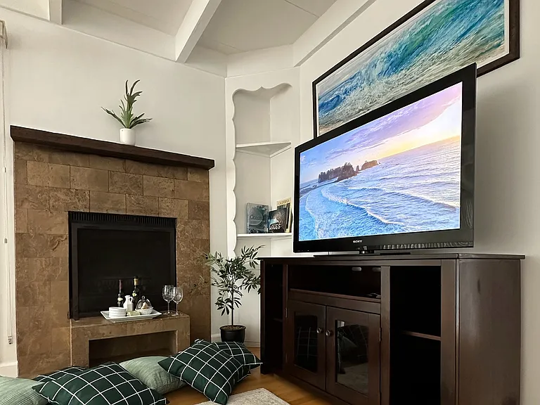 691 Cliff Dr — Photo 21