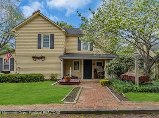 560 Winding River Ln, Brick, NJ 08724