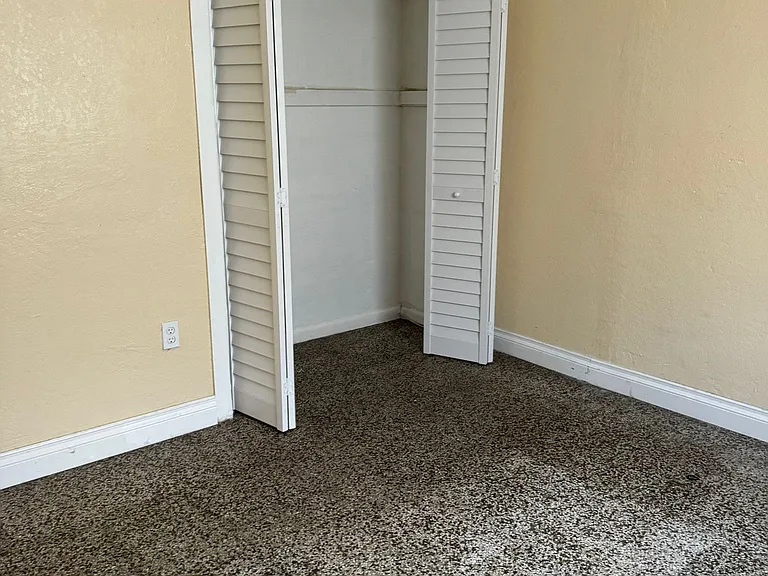 Opa Locka | Studios & 1 Bedroom | 1301 Sharazad Blvd — Photo 6