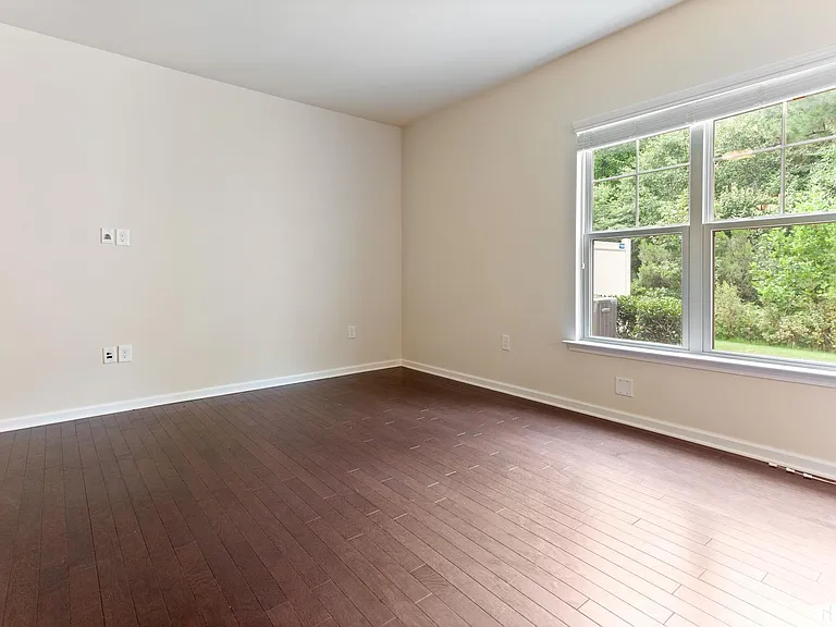 224 Lynchwick Ln — Photo 17