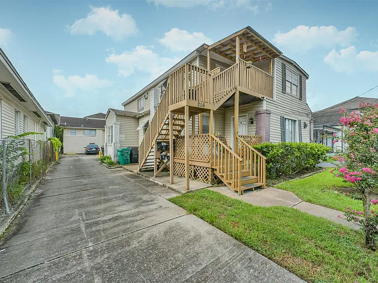 216 Redan St #6 — Photo 1