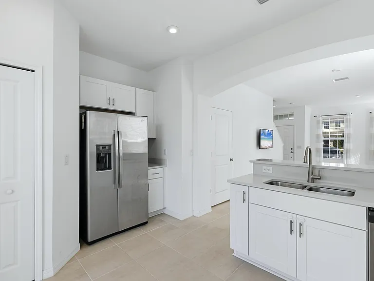 6135 Fairmont Ln — Photo 15