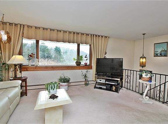 3rd image of 66 Morningside Dr