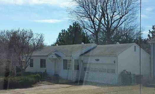 1st image of 1106 Esquire Dr