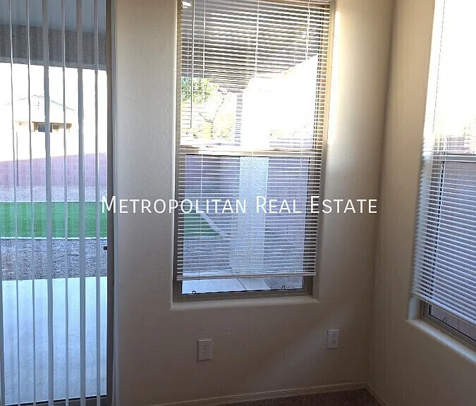 16416 W Cottontail Ln — Photo 3