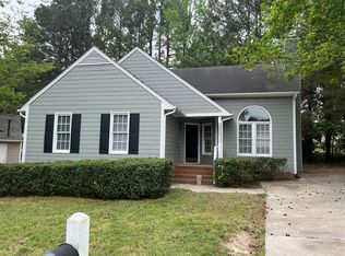 2405 Pepperfield Dr, Raleigh, NC 27604