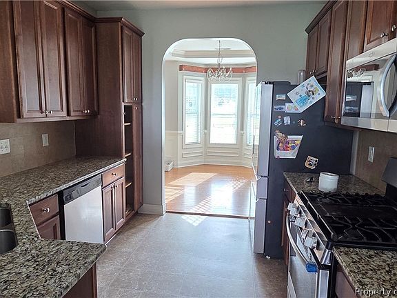 5th image of 3424 Summer Cove Dr