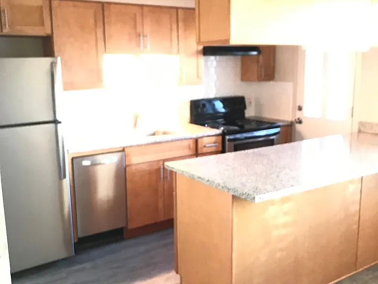 115.5 Marina Ave — Photo 6