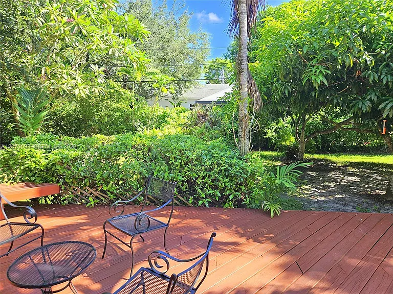 6624 SW 78th Ter — Photo 29