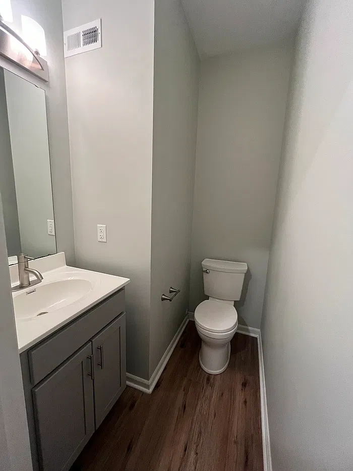 3 bed, 2.5 bath, 1800 sqft, $1,795 — Photo 3