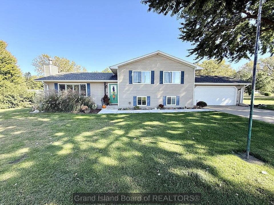 1st image of 709 N Gunbarrel Rd