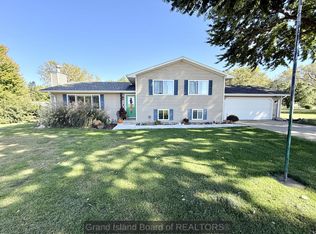 709 N Gunbarrel Rd, Grand Island, NE 68801
