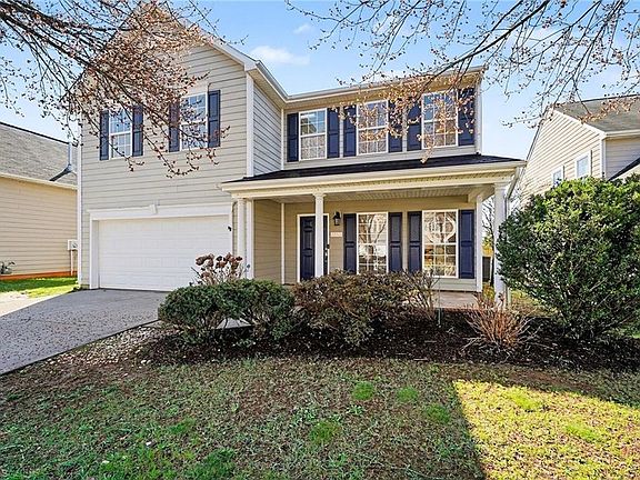 3rd image of 3740 Cottesmore Dr