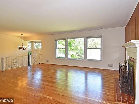 4th image of 4317 Argonne Dr
