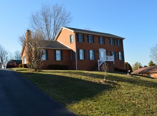 735 Holly Dr, Christiansburg, VA 24073