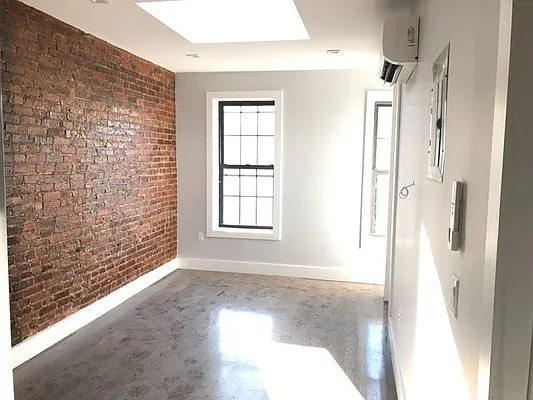 Rented by Arvik Group Real Estate | media 26