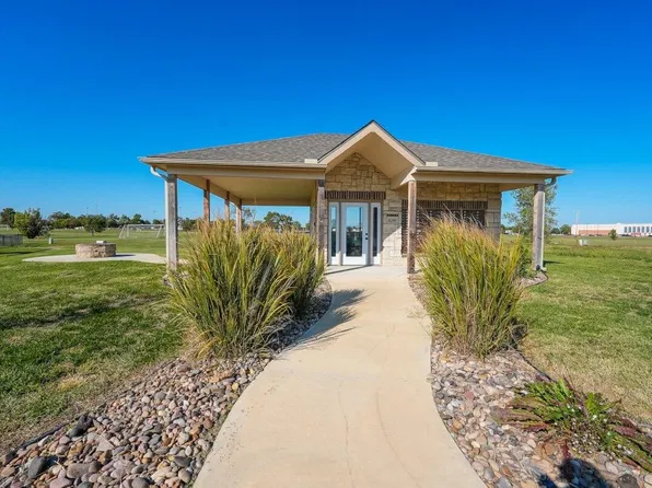 1204 E Park Glen St, Clearwater, KS 67026