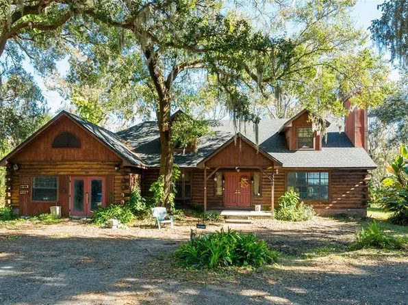 2641 McIntosh Rd, Dover, FL 33527