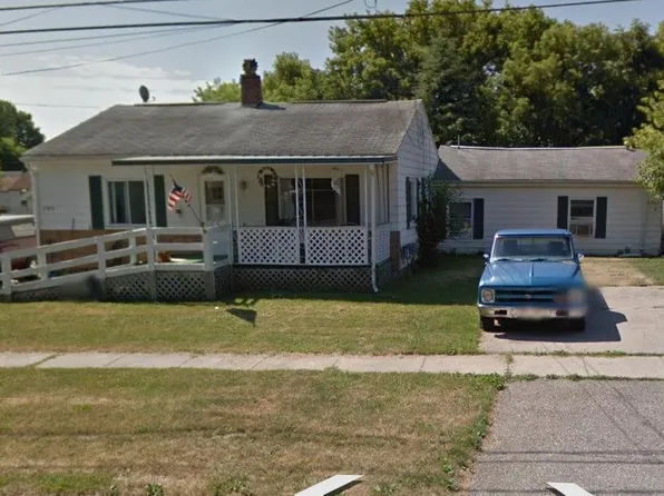 2200 E Whittemore Ave, Burton, MI 48529