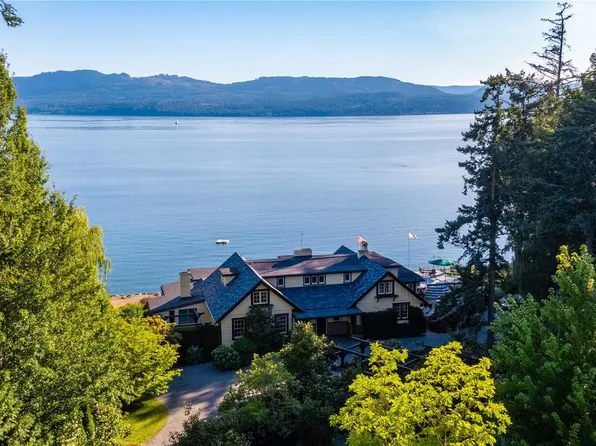 605 Towner Rd, North Saanich, BC V8L 5L8