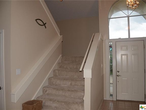 4th image of 310 Charleston Dr