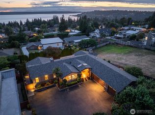 18631 2nd Ave SW, Seattle, WA 98166