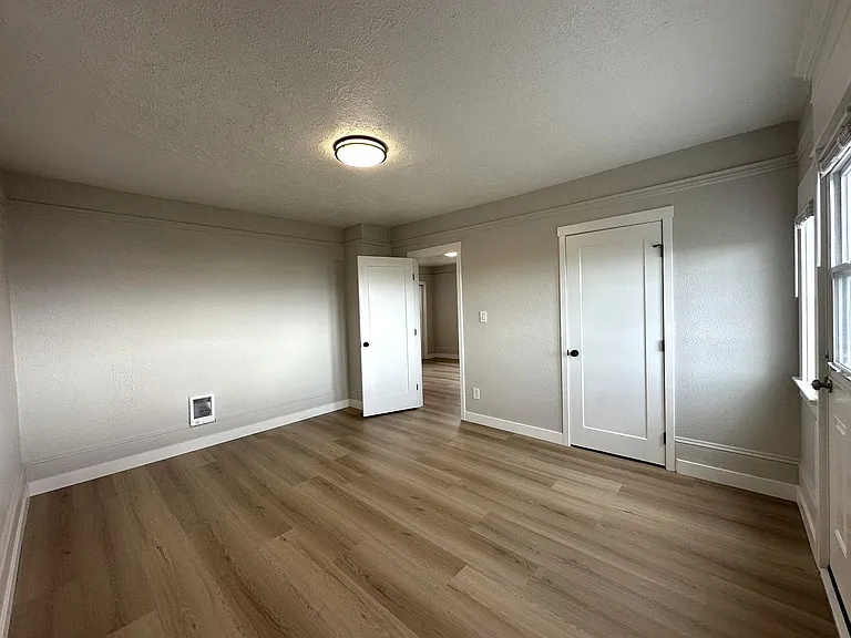 2317 Grand- 5 Unit — Photo 58