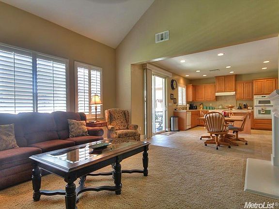 3rd image of 2130 Palomino Way