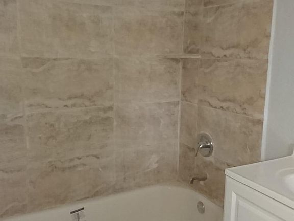 2nd image of 6602 Jackwood St