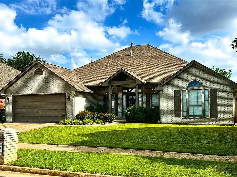 1st image of 2004 Del Simmons Dr