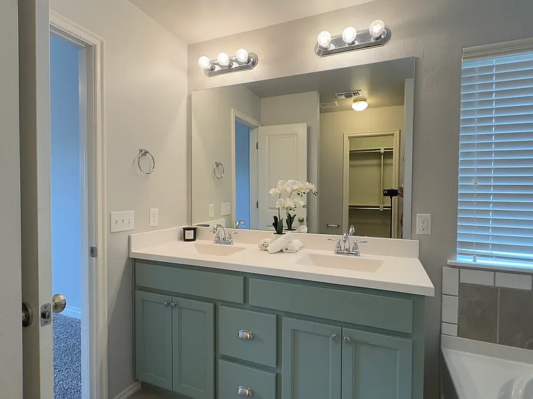 19112 Hecho Dr — Photo 21