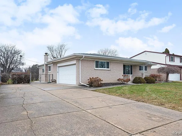 3461 Lancaster Dr, Sterling Heights, MI 48310
