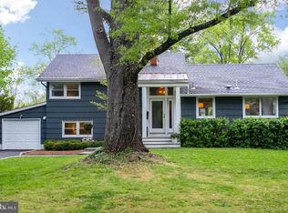 17 Leavitt Ln, Princeton, NJ 08540