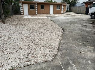 385 Phippen Rd, Dania, FL 33004