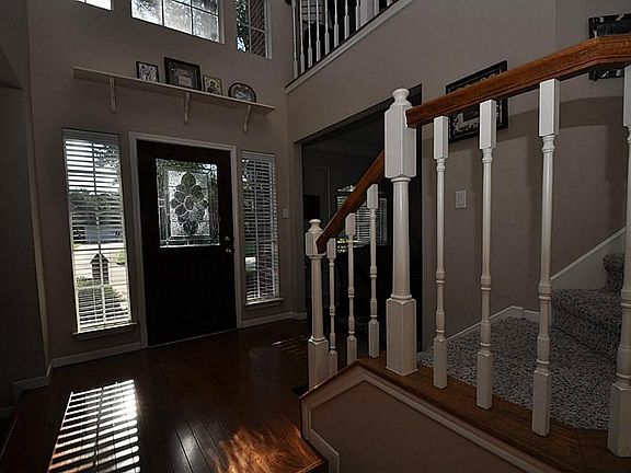 3rd image of 1802 Brookchester Dr