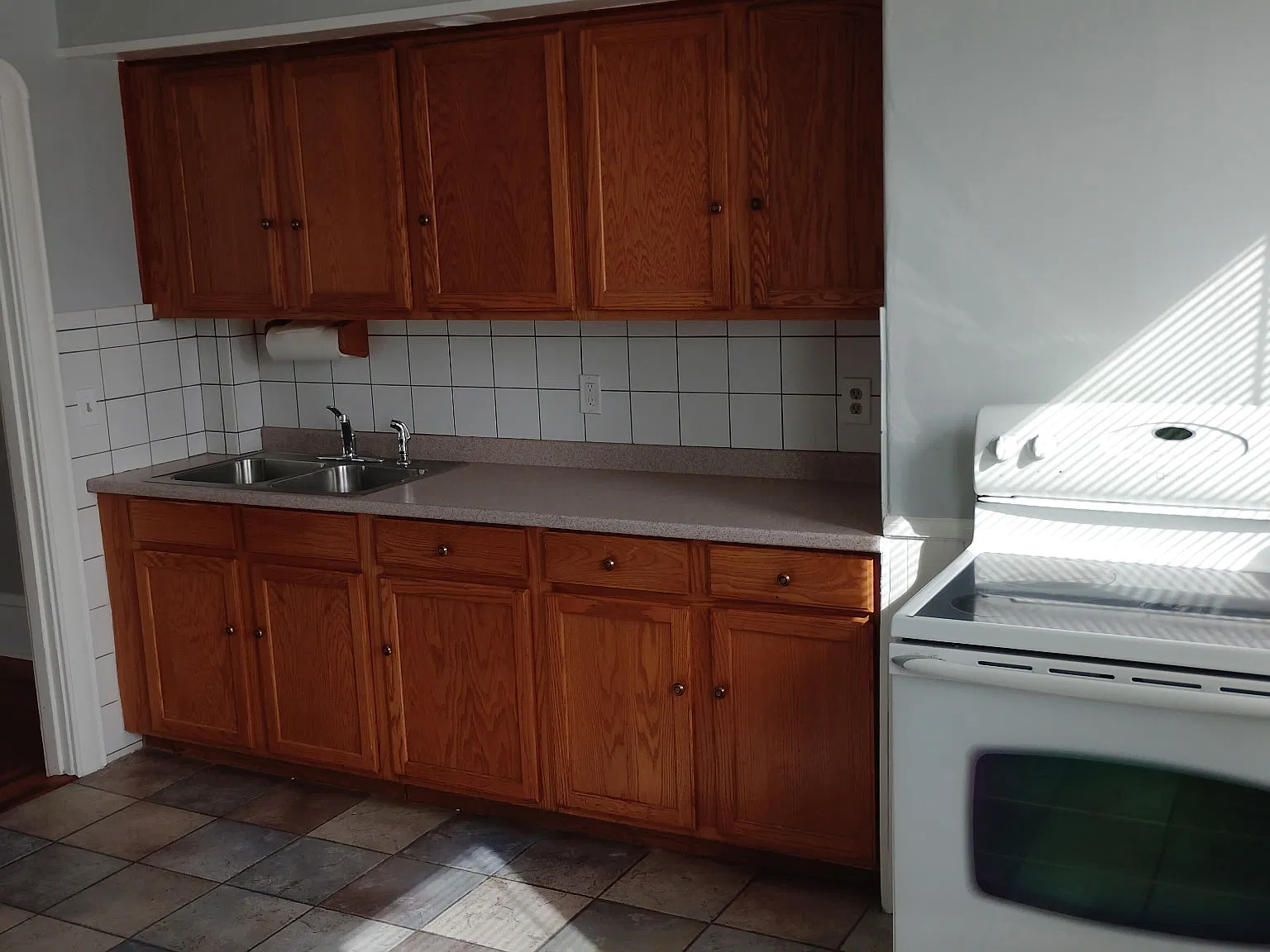 3 bed, $1,650 — Photo 4
