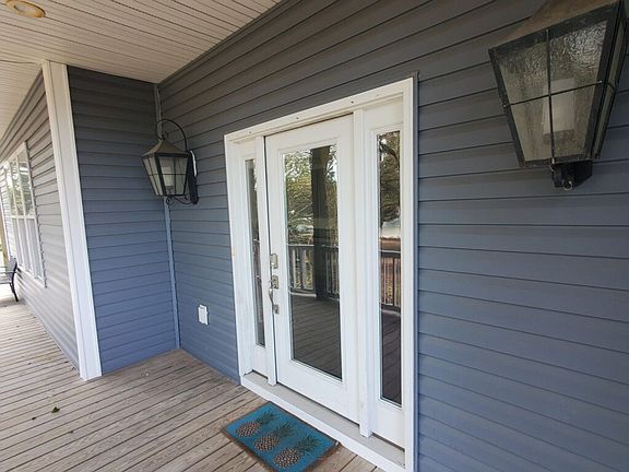 2nd image of 831 Little Bay Ave #B