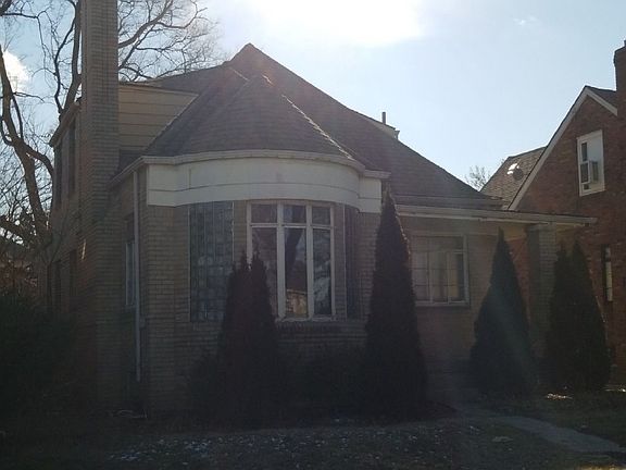 3rd image of 3461 W Outer Dr