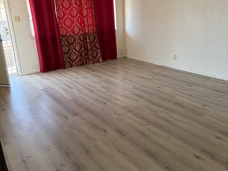 27087 Belvedere Ct #6 — Photo 4