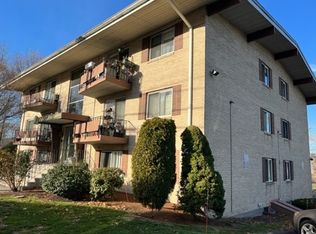 26 Winter St APT 2, Saugus, MA 01906