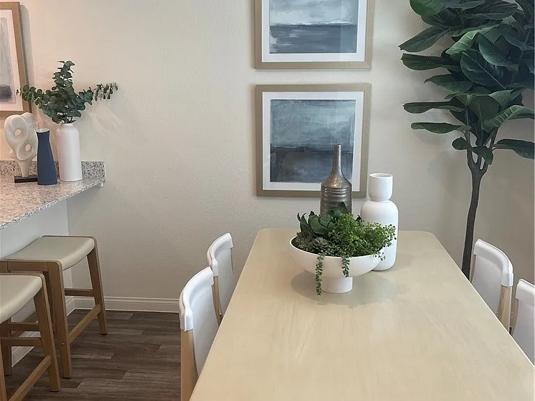 9175 Orange Horizon Ave — Photo 2