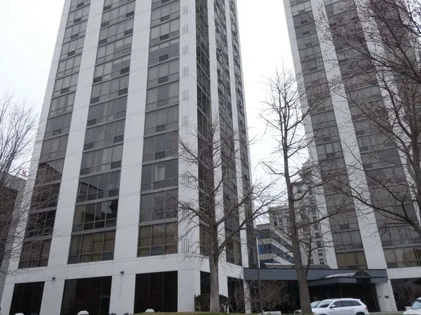 123 SW Jefferson Ave #E16b, Peoria, IL 61602